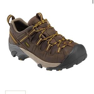 Keens Targhee Men’s Waterproof Hiking Shoes 10.5